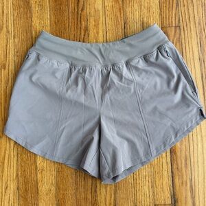 Tek Gear Women's Beige Athletic Shorts Size Small